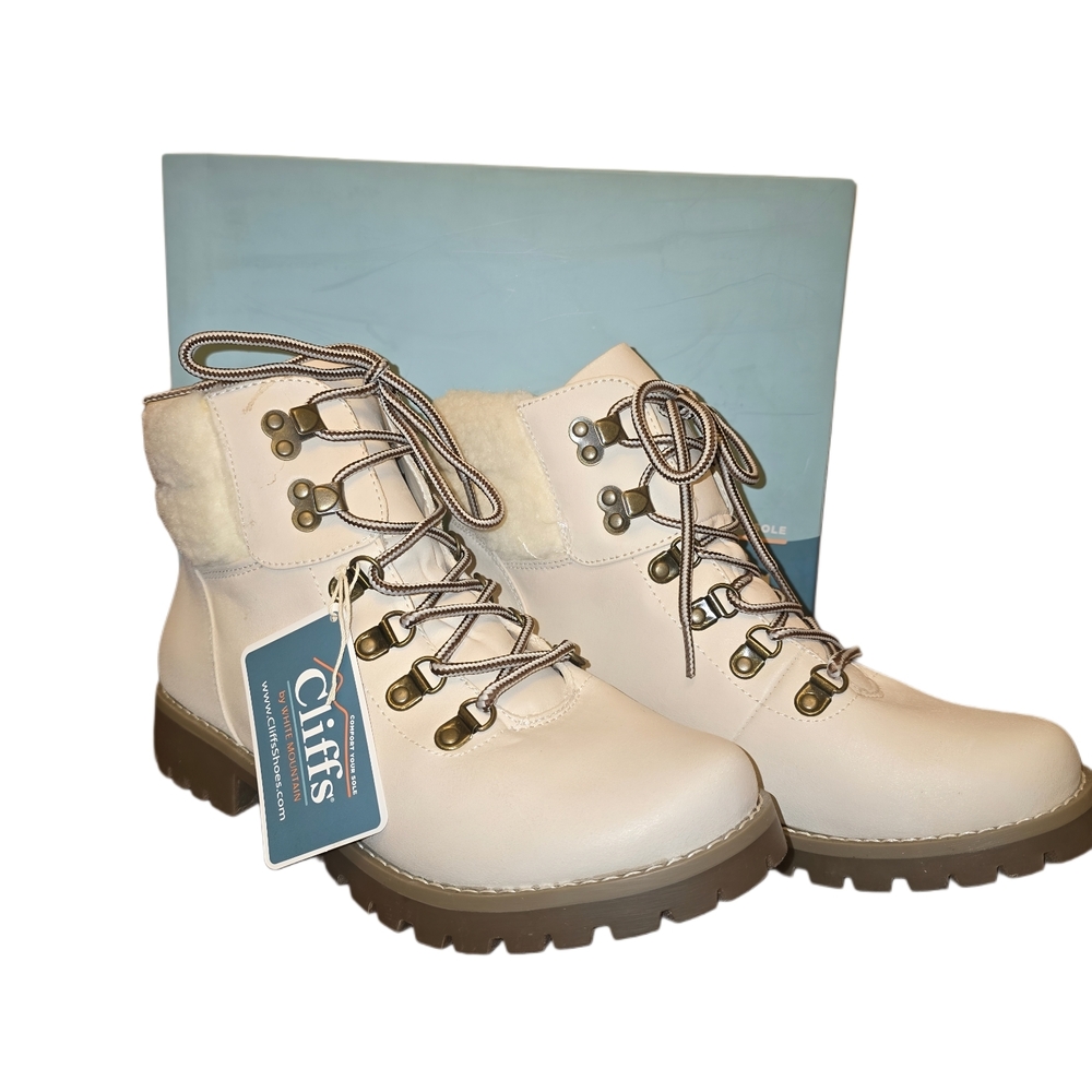 Women's Winter White Ankle Boots Size 8